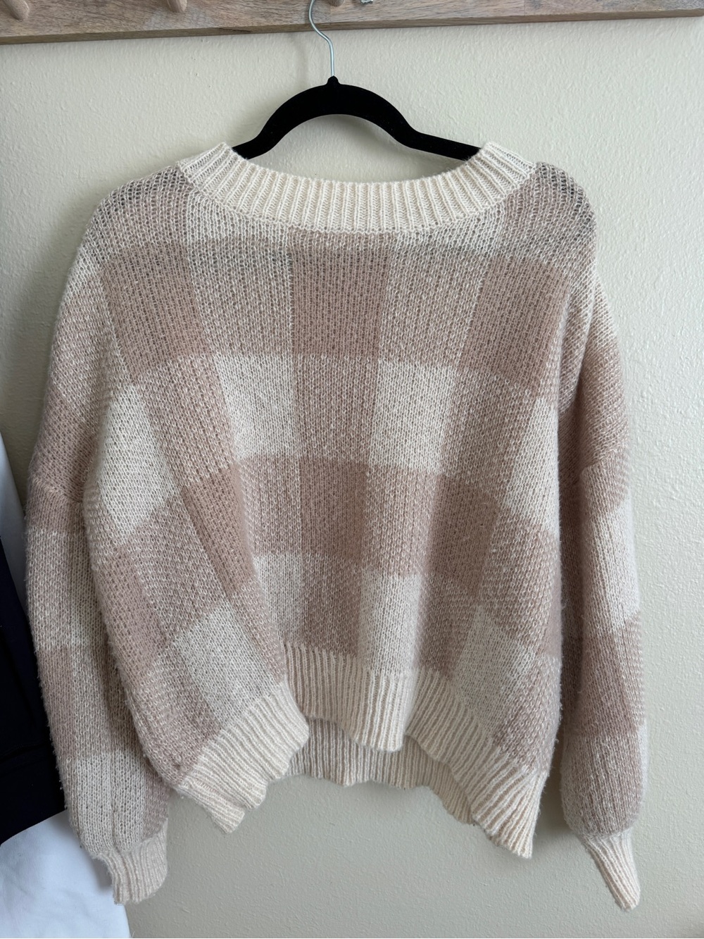 Pink Lily Cozy Plaid Crewneck Sweater - Cream & Beige